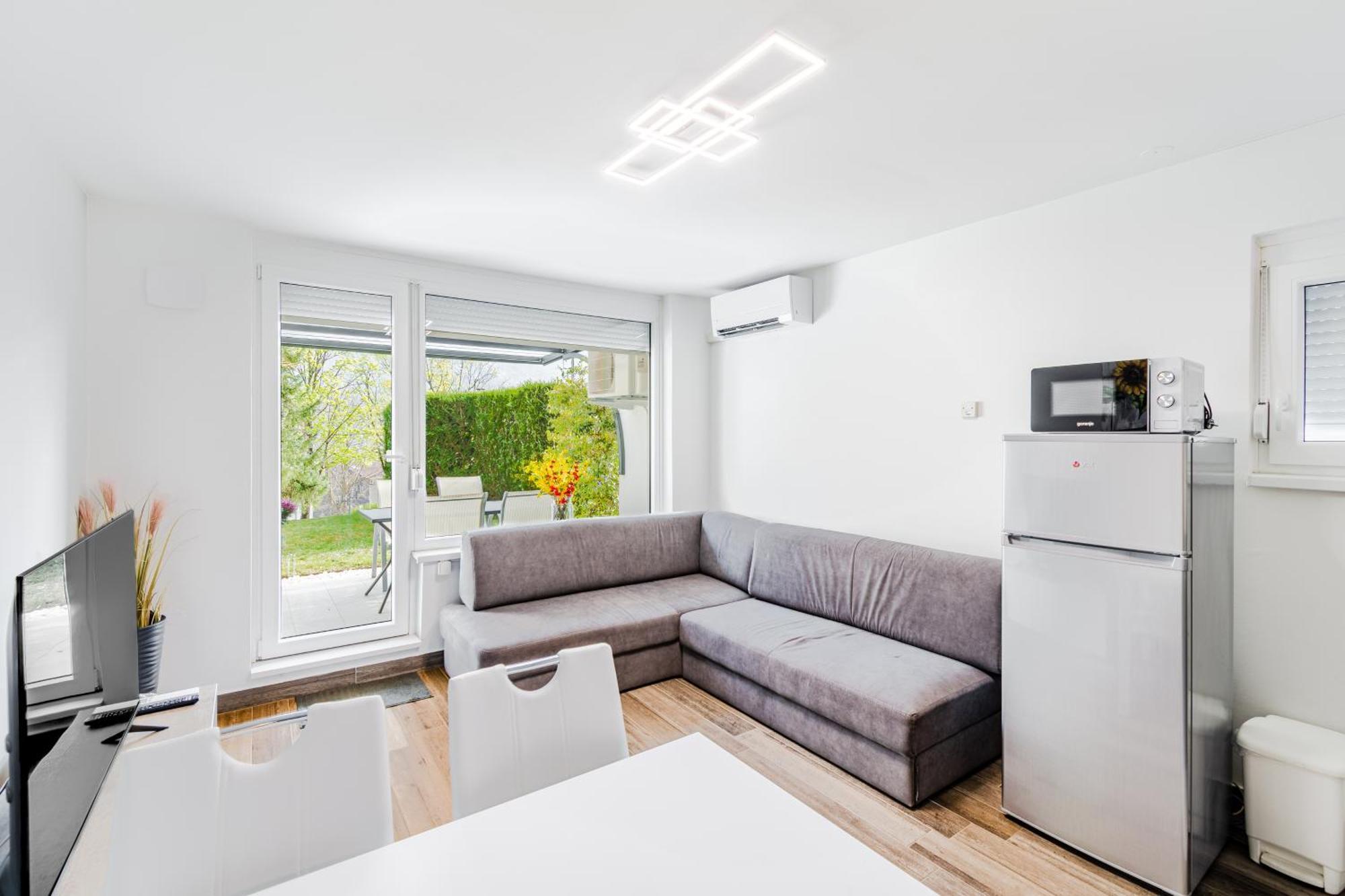 Apartment Mojca 보베츠 외부 사진